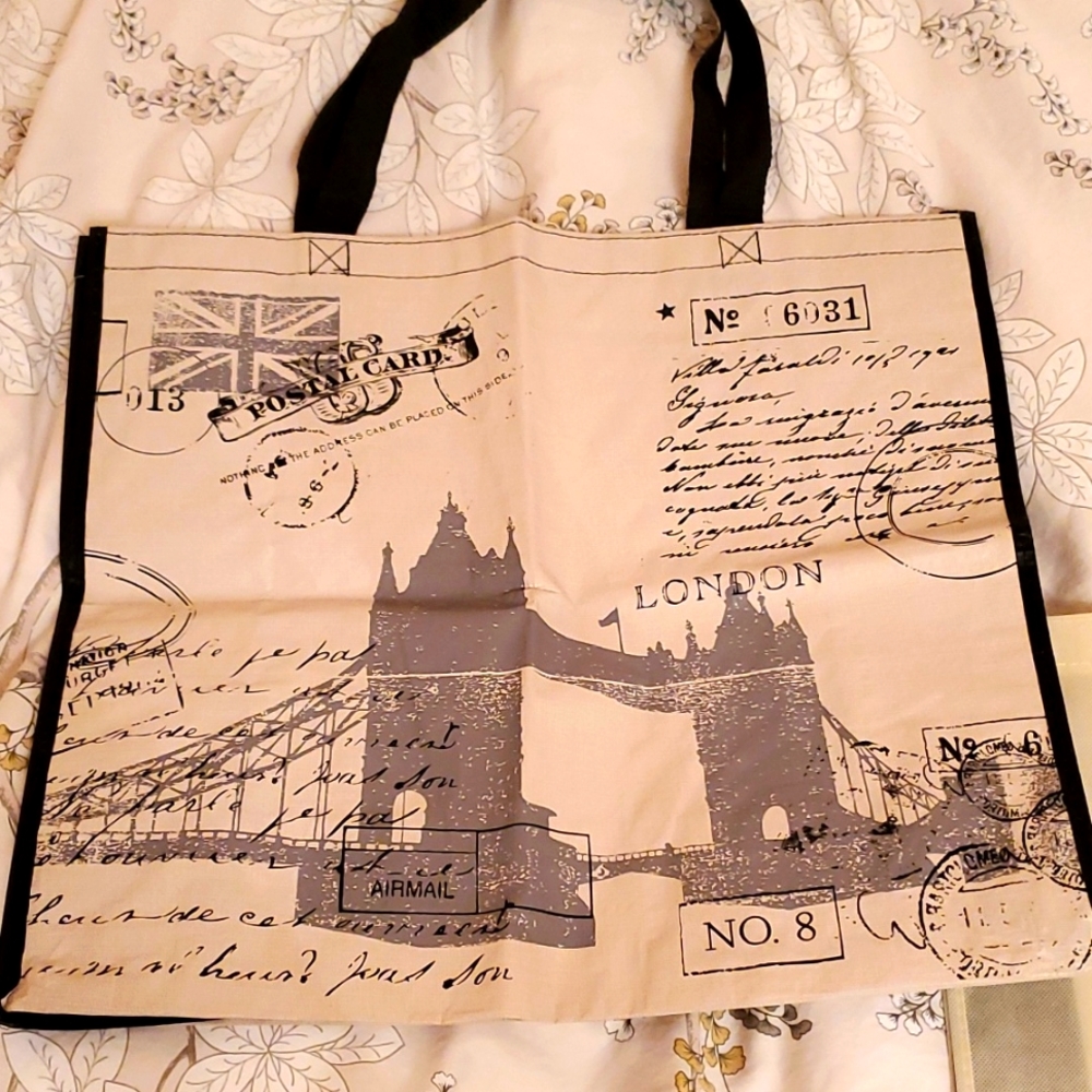 Marshalls vinyl tote large size carryall. Bonus little canvas bag